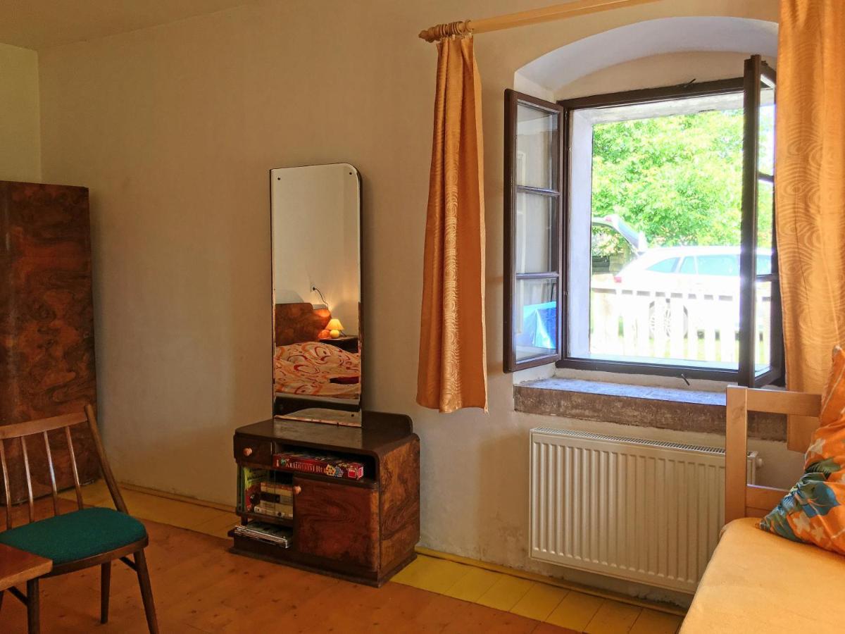 Apartmany V Broumovskem Statku מראה חיצוני תמונה